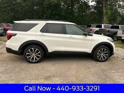 2026 Ford Explorer ST-Line