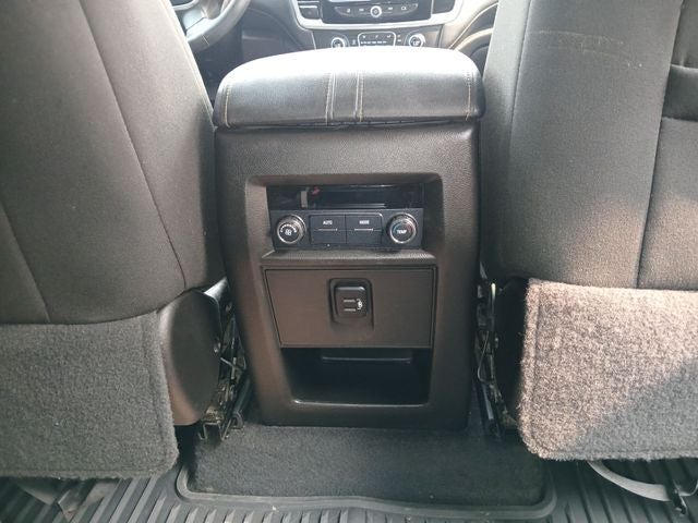 2018 Chevrolet Traverse LT Cloth w/1LT