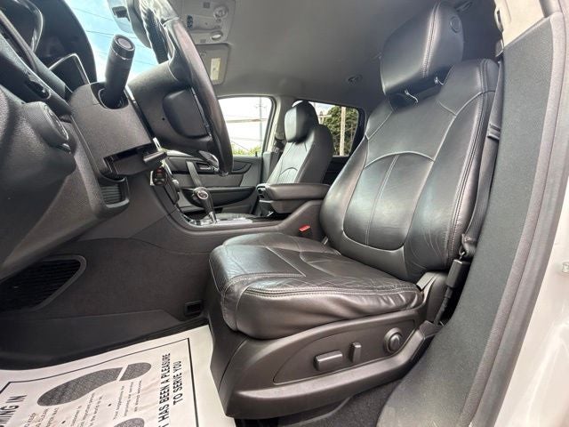2017 Chevrolet Traverse 2LT 2LT