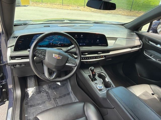 2025 Cadillac XT4 Premium Luxury