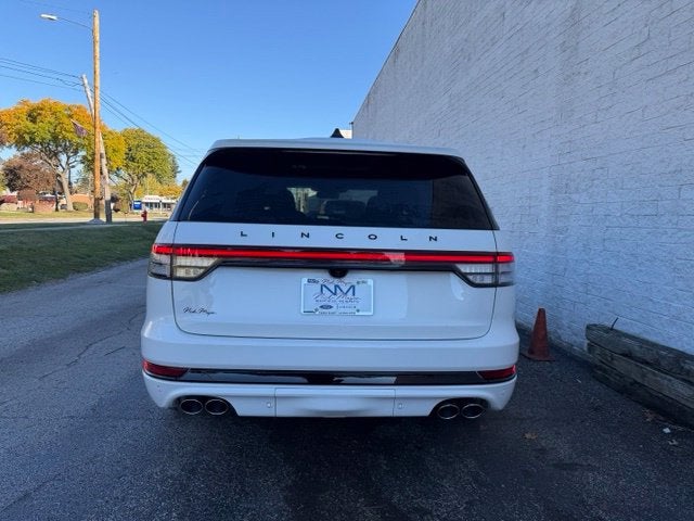 2027 Lincoln Aviator Black Label Premium