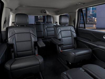 2027 Lincoln Navigator Premiere