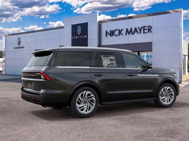 2027 Lincoln Navigator Premiere