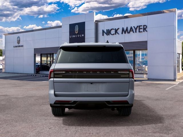 2027 Lincoln Navigator L Reserve
