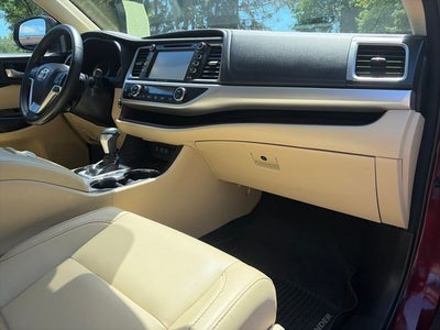 2017 Toyota Highlander XLE