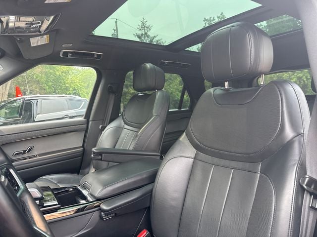 2025 Land Rover Range Rover Sport SE