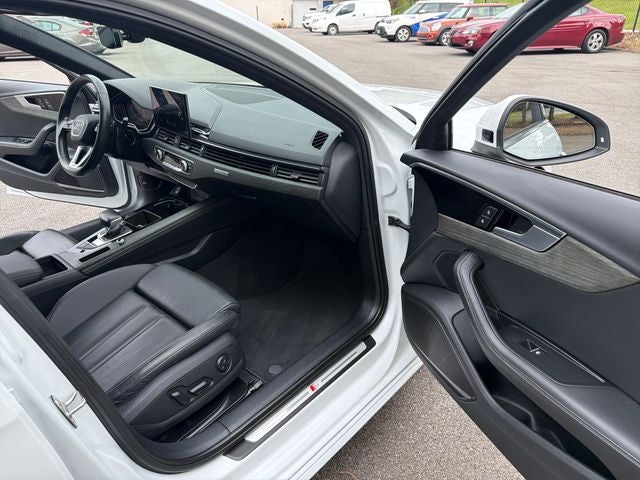 2023 Audi A4 45 S line Premium Plus quattro