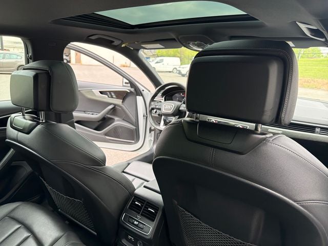 2023 Audi A4 45 S line Premium Plus quattro