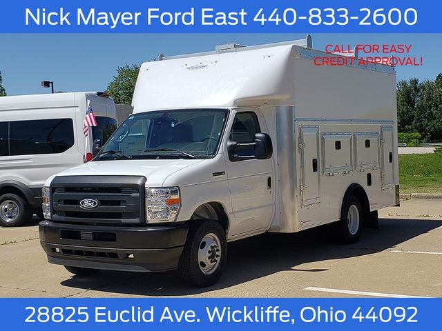 2027 Ford E-350SD SERVICE UTILITY BODY Cutaway