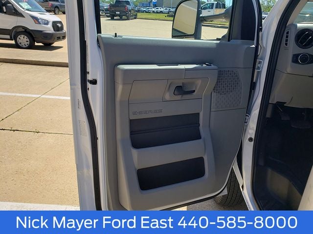 2027 Ford E-350SD SERVICE UTILITY BODY Cutaway