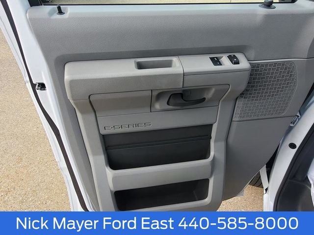 2027 Ford E-450SD Base