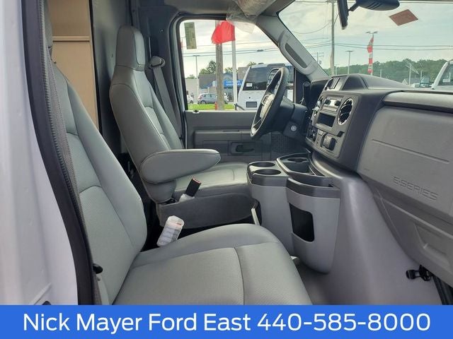 2027 Ford E-450SD Base