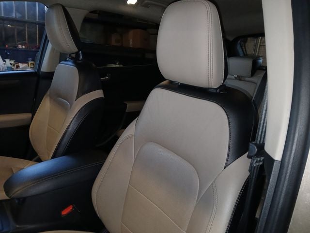 2020 Ford Escape Hybrid Titanium