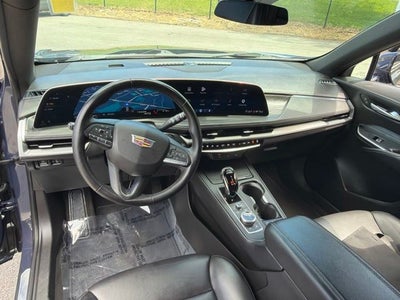 2025 Cadillac XT4 Premium Luxury