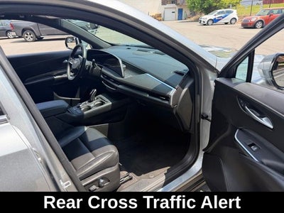 2025 Cadillac XT4 Premium Luxury