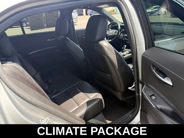 2025 Cadillac XT4 Premium Luxury