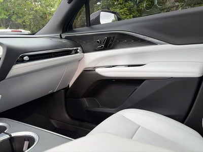 2024 Cadillac LYRIQ Luxury