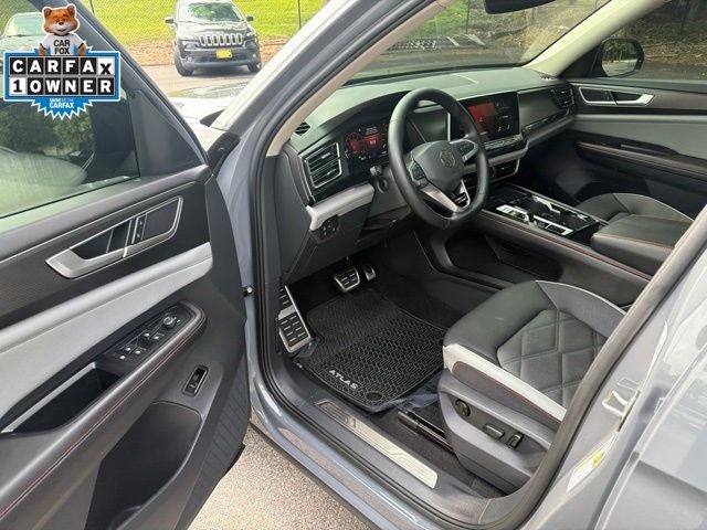 2024 Volkswagen Atlas 2.0T Peak Edition SE w/Technology
