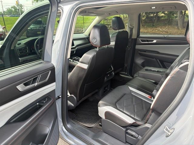 2024 Volkswagen Atlas 2.0T Peak Edition SE w/Technology