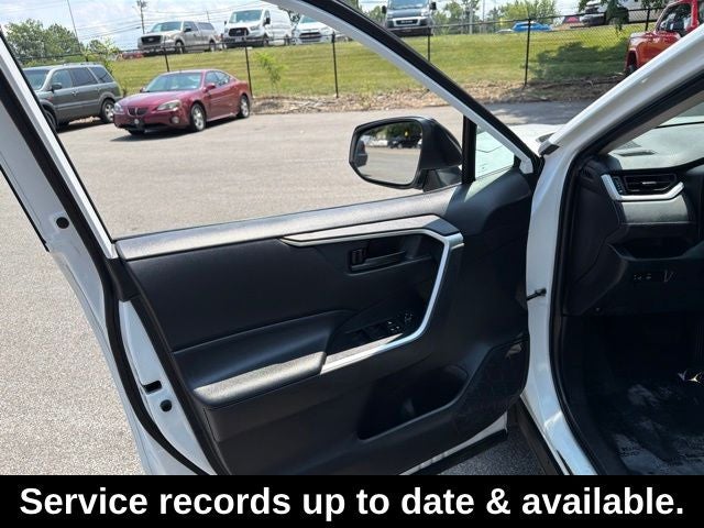 2022 Toyota RAV4 Hybrid LE