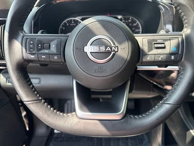 2024 Nissan Pathfinder SV