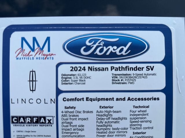 2024 Nissan Pathfinder SV