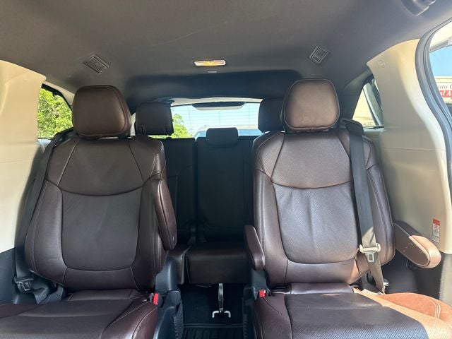 2023 Toyota Sienna Platinum 7 Passenger