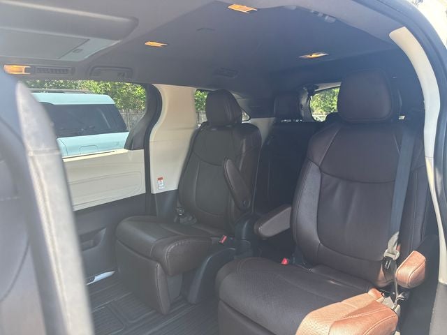 2023 Toyota Sienna Platinum 7 Passenger