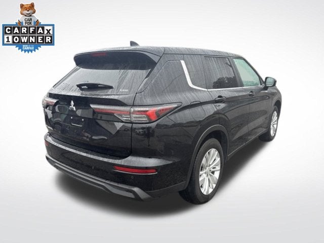 2025 Mitsubishi Outlander ES
