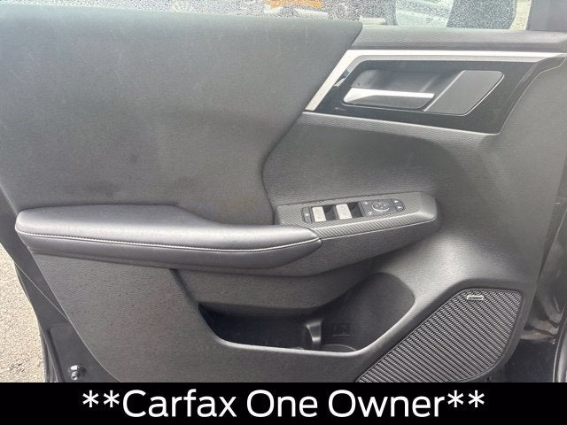 2025 Mitsubishi Outlander ES