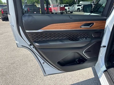 2025 Jeep Grand Cherokee L Summit Reserve 4x4