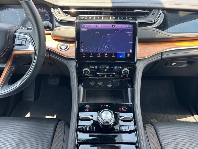 2025 Jeep Grand Cherokee L Summit Reserve 4x4