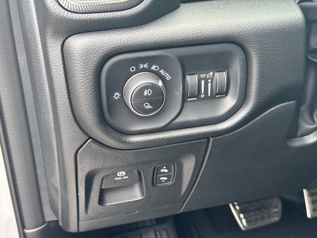 2026 RAM 1500 RHO Crew Cab 4x4 5'7" Box