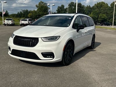 2025 Chrysler Pacifica Limited