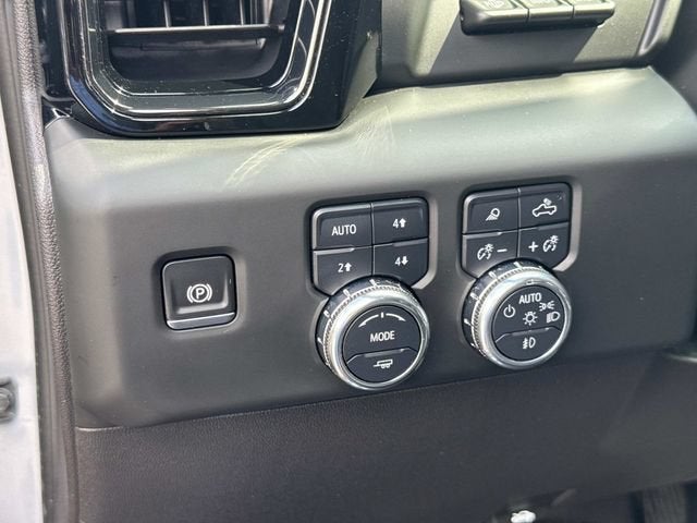 2024 GMC Sierra 1500 AT4X