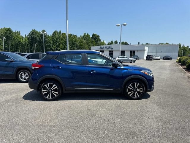 2019 Nissan Kicks SR