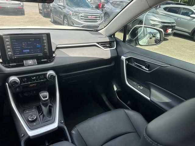 2022 Toyota RAV4 Hybrid XLE Premium