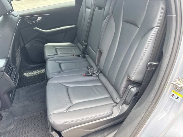 2022 Audi Q7 Premium 45 TFSI quattro Tiptronic