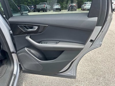 2022 Audi Q7 Premium 45 TFSI quattro Tiptronic