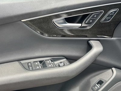 2022 Audi Q7 Premium 45 TFSI quattro Tiptronic