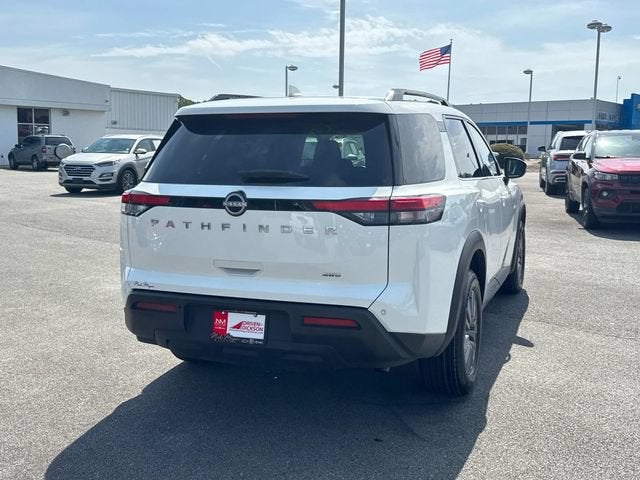 2025 Nissan Pathfinder SV