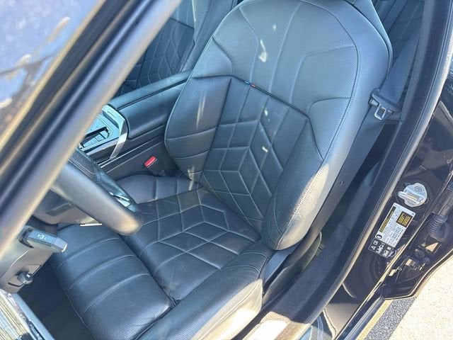 2025 BMW 7 Series 740i xDrive