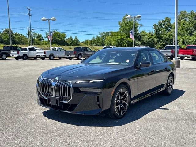 2025 BMW 7 Series 740i xDrive