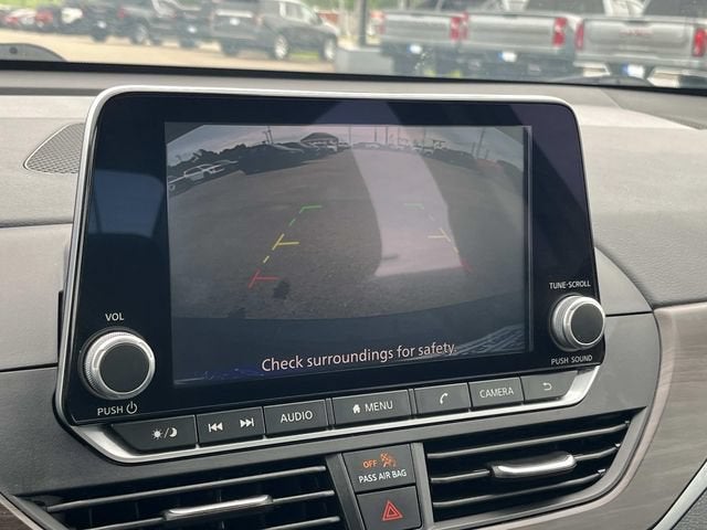 2025 Nissan Altima SV FWD