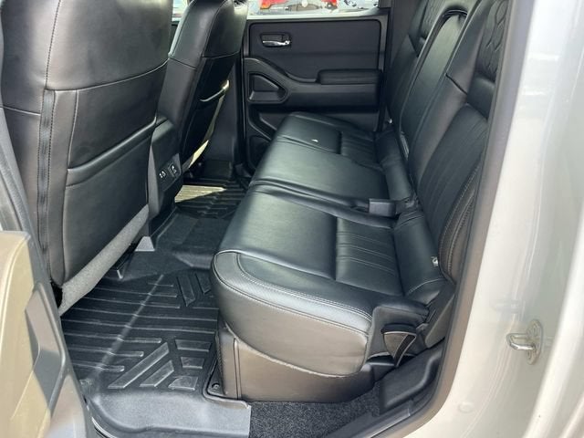 2022 Nissan Frontier Crew Cab PRO-X 4x2