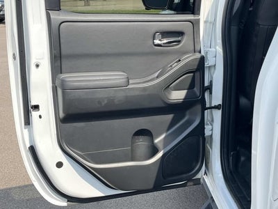 2022 Nissan Frontier Crew Cab PRO-X 4x2