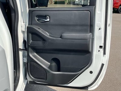 2022 Nissan Frontier Crew Cab PRO-X 4x2