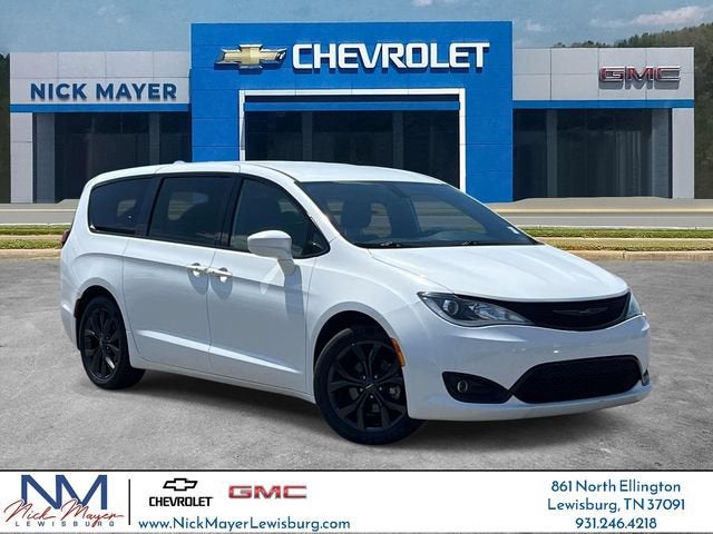 2020 Chrysler Pacifica Touring