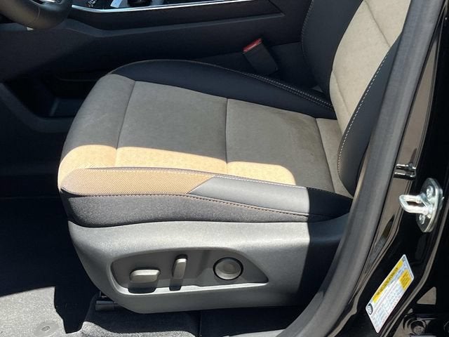 2027 Chevrolet Equinox FWD ACTIV