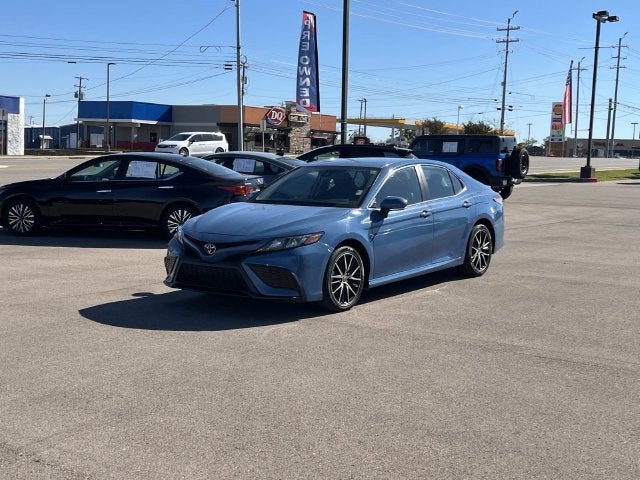 2023 Toyota Camry SE